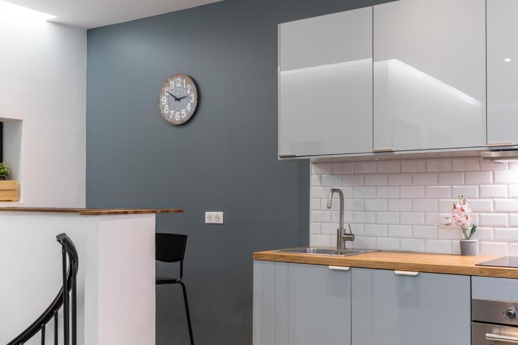 Hsh Batignolles Sauffroy Charming Apartment 8P Parijs Buitenkant foto